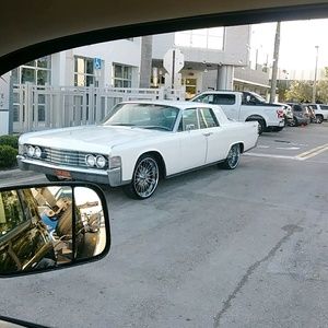 Meet your Posher, Pantelis